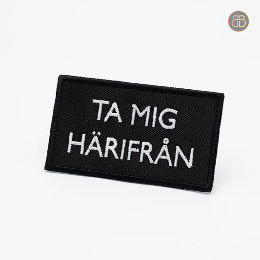 Discgolf patch with the text TA MIG HÄRIFRÅN